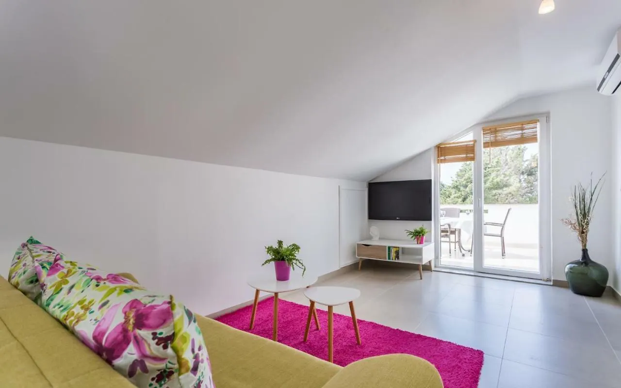 Apartment Deni Krk Town