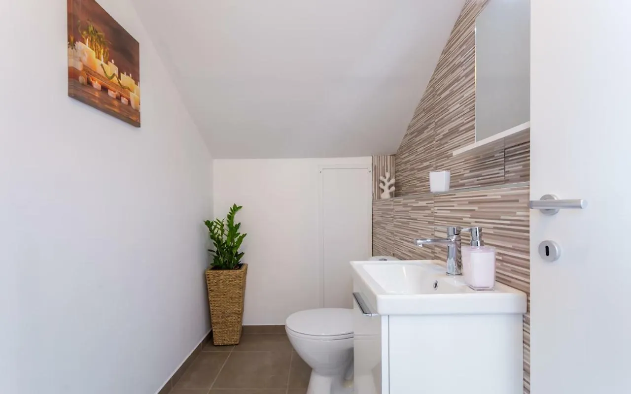 Apartment Deni Krk Town